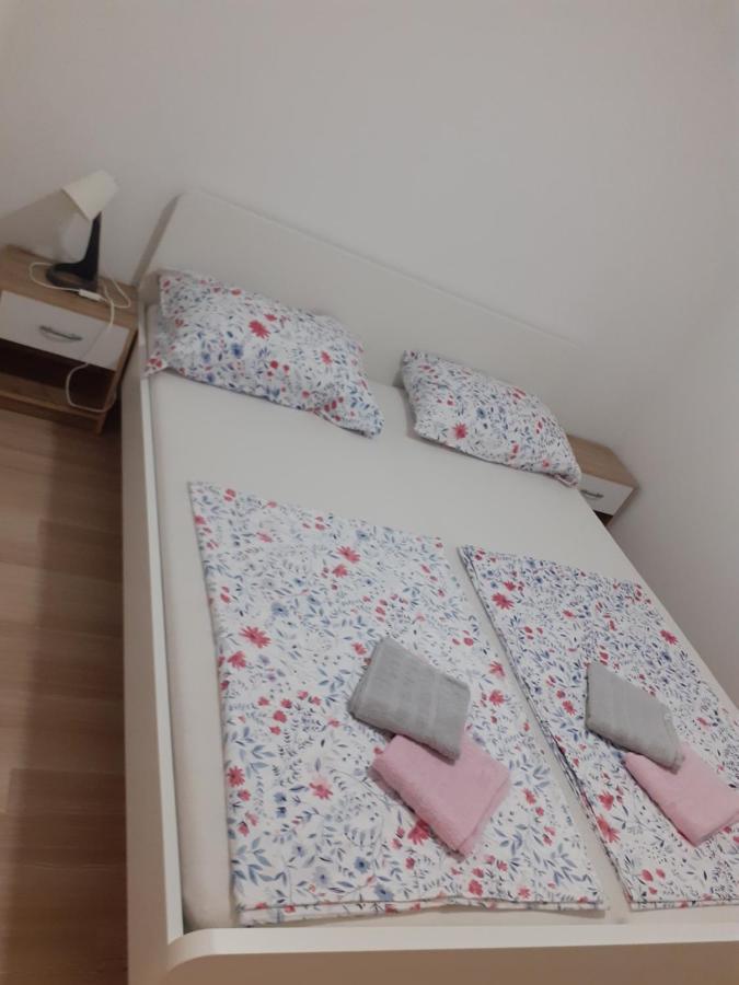 Apartmani Kid Vir Eksteriør billede